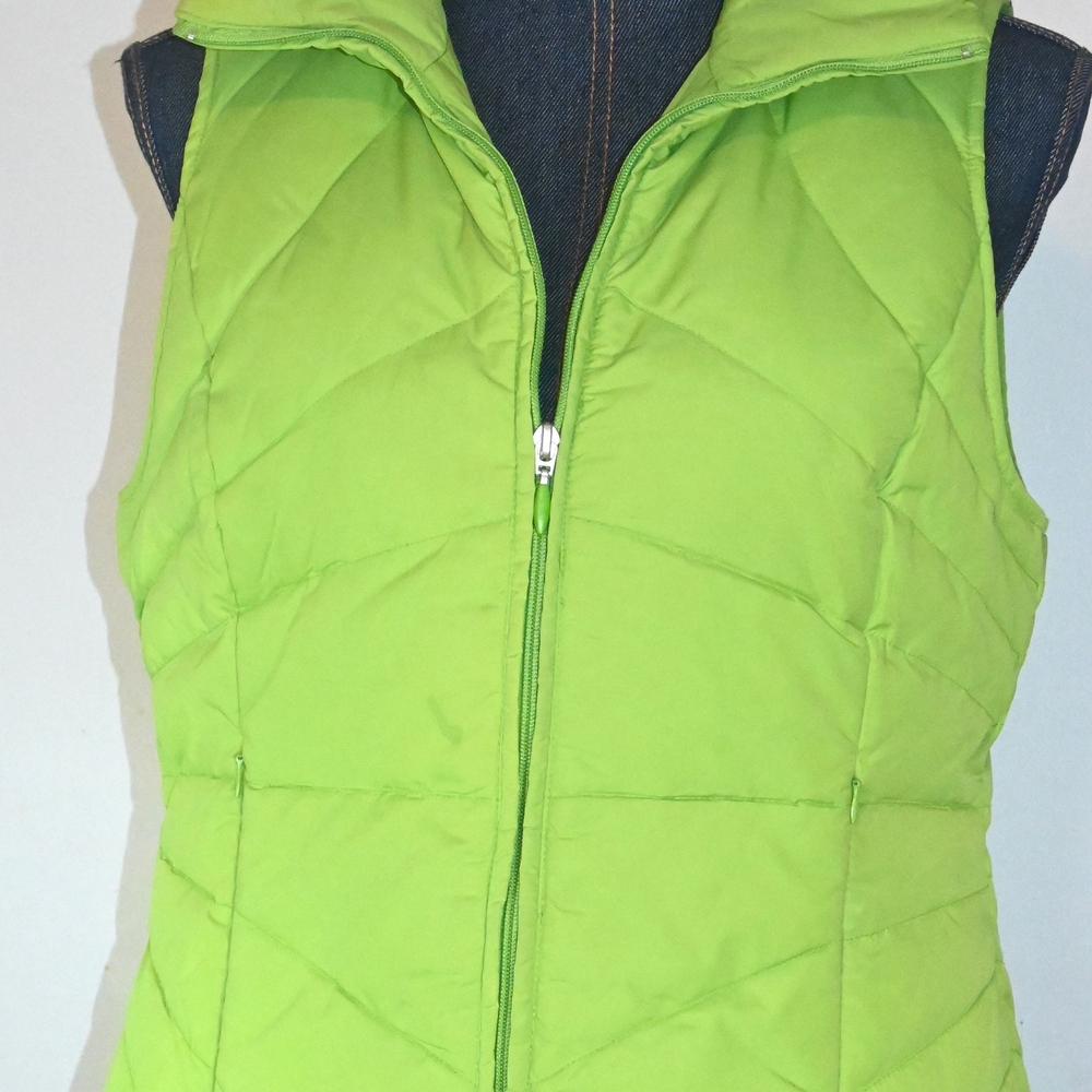 KENNETH COLE REACTION QUILTED DOWN & FEATHER PUFF ZIPPED VEST LIME GREEN size M